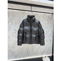 프라다 남자 패딩