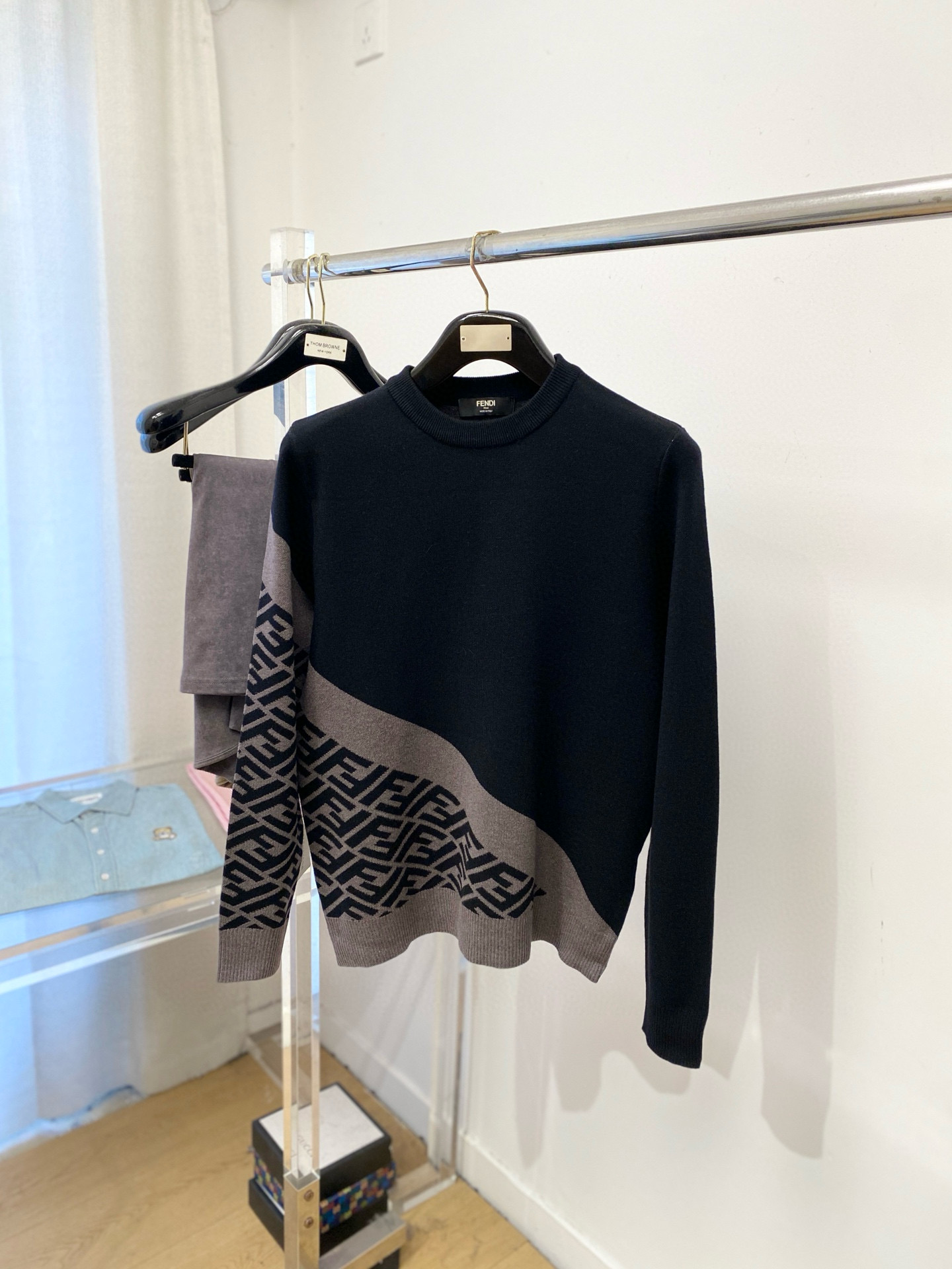 펜디 남자 니트