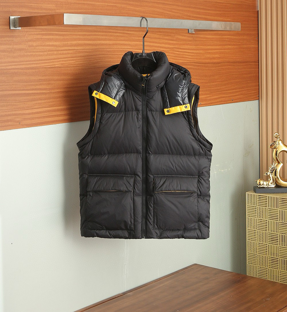 펜디 2컬러 남자 조끼