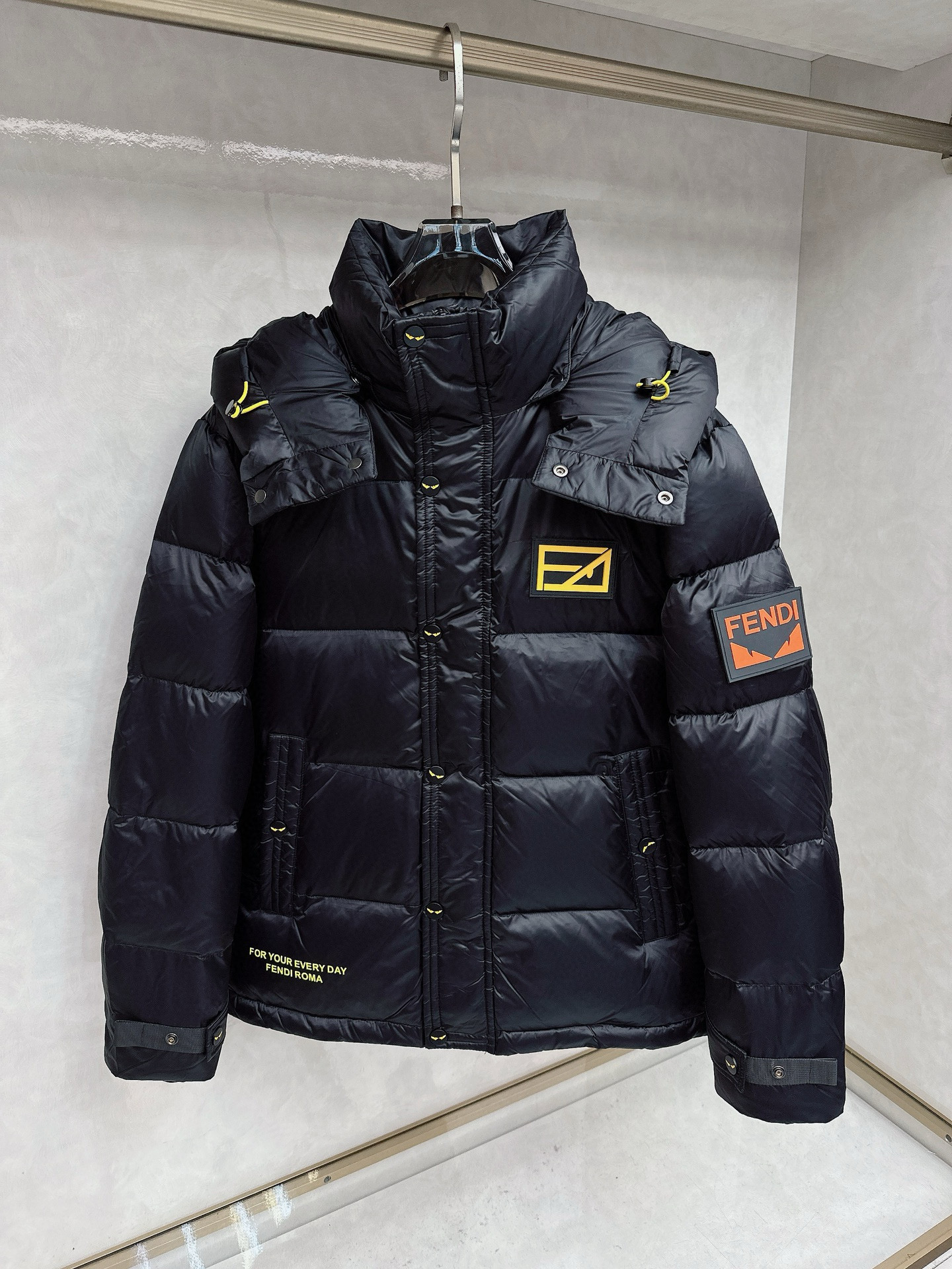 펜디 남자 패딩