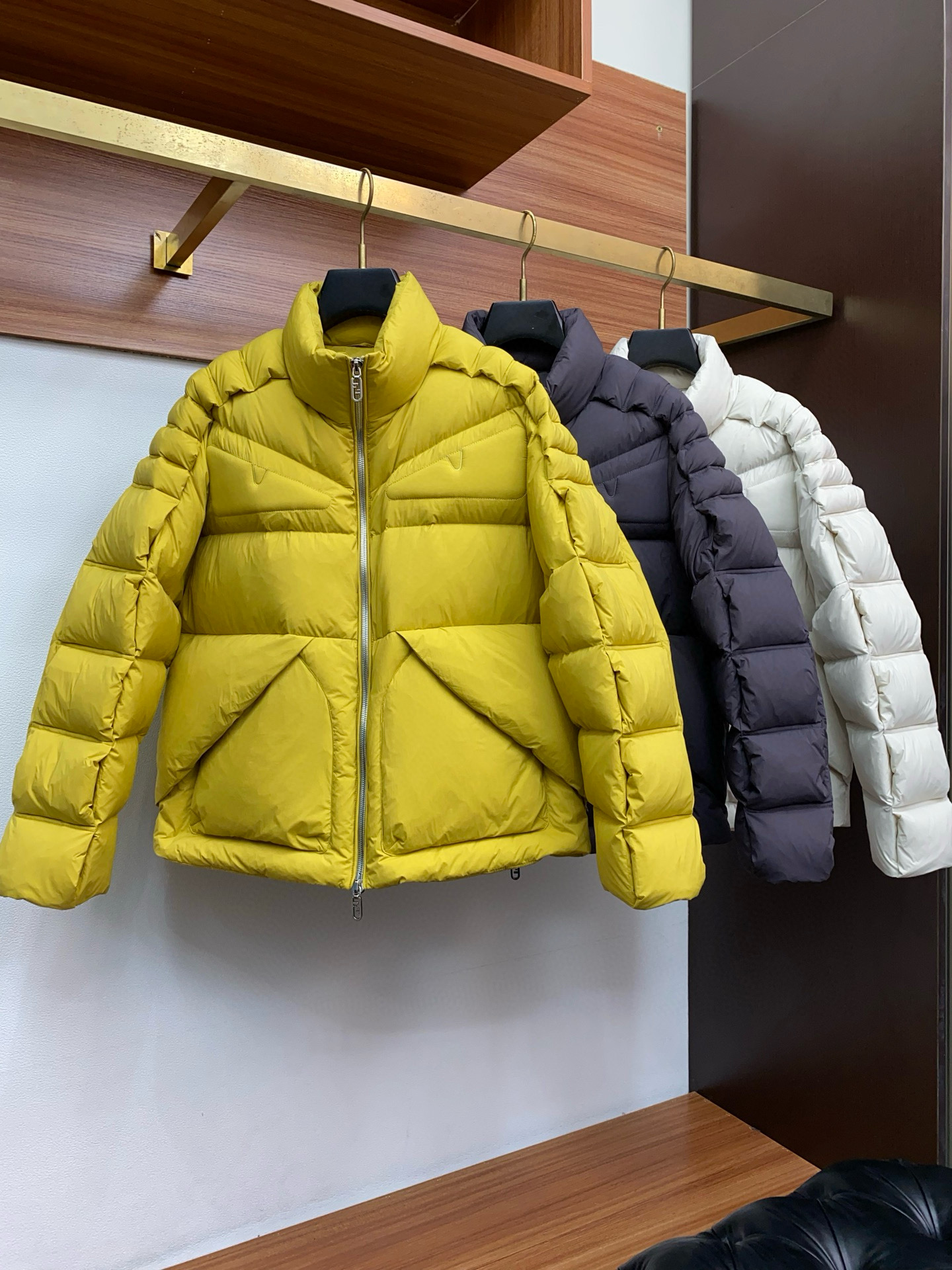 펜디 3컬러 남자 패딩