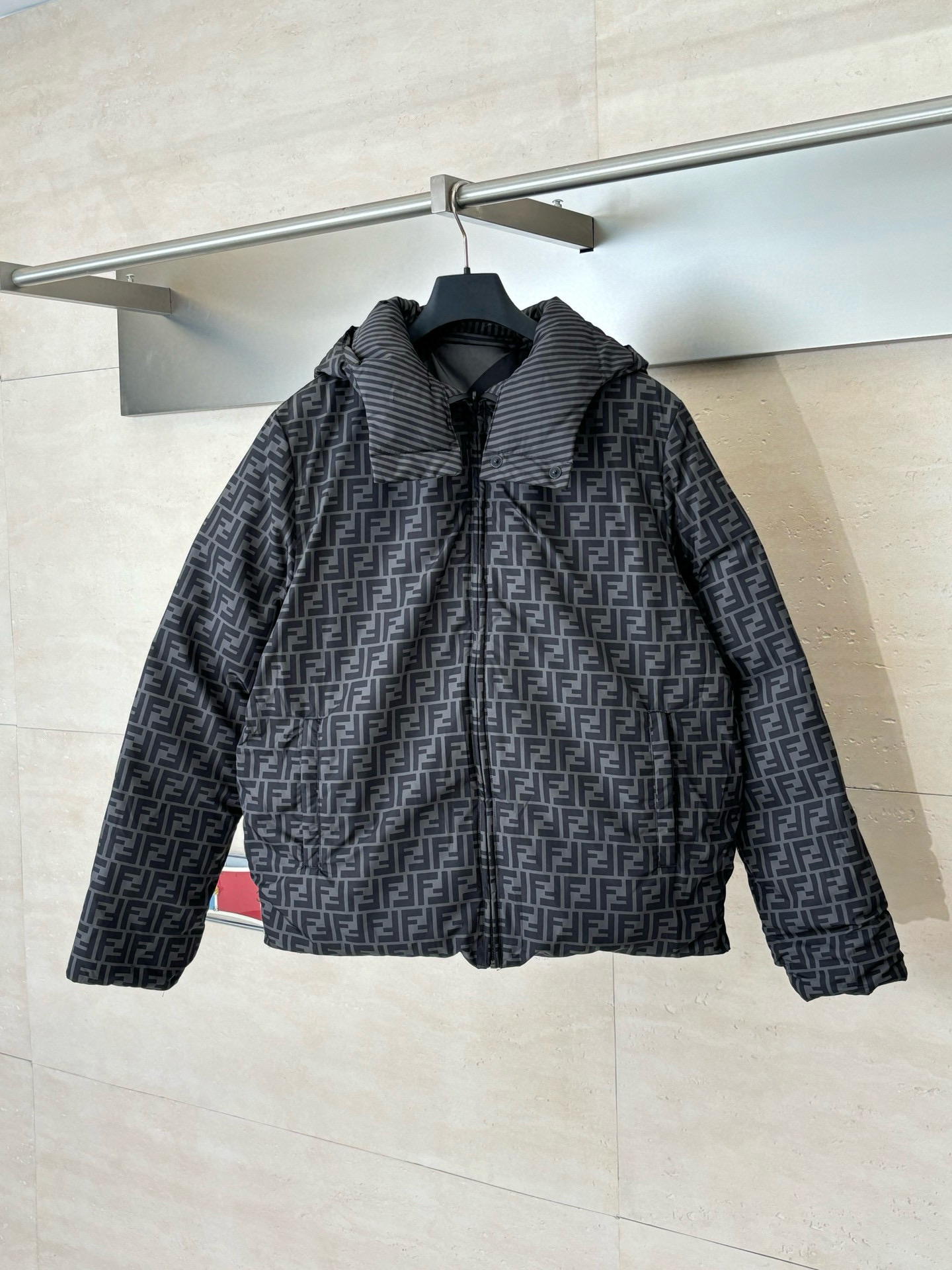 펜디 남자 패딩