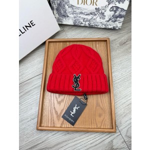 생로랑 겨울 모자