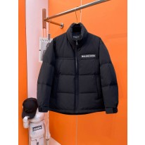발렌시아가 남자 패딩