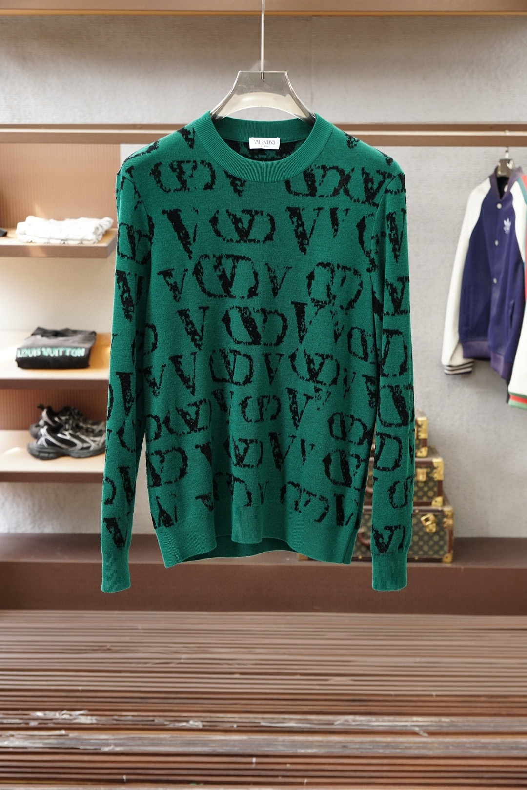 발렌티노 2컬러 남자 니트