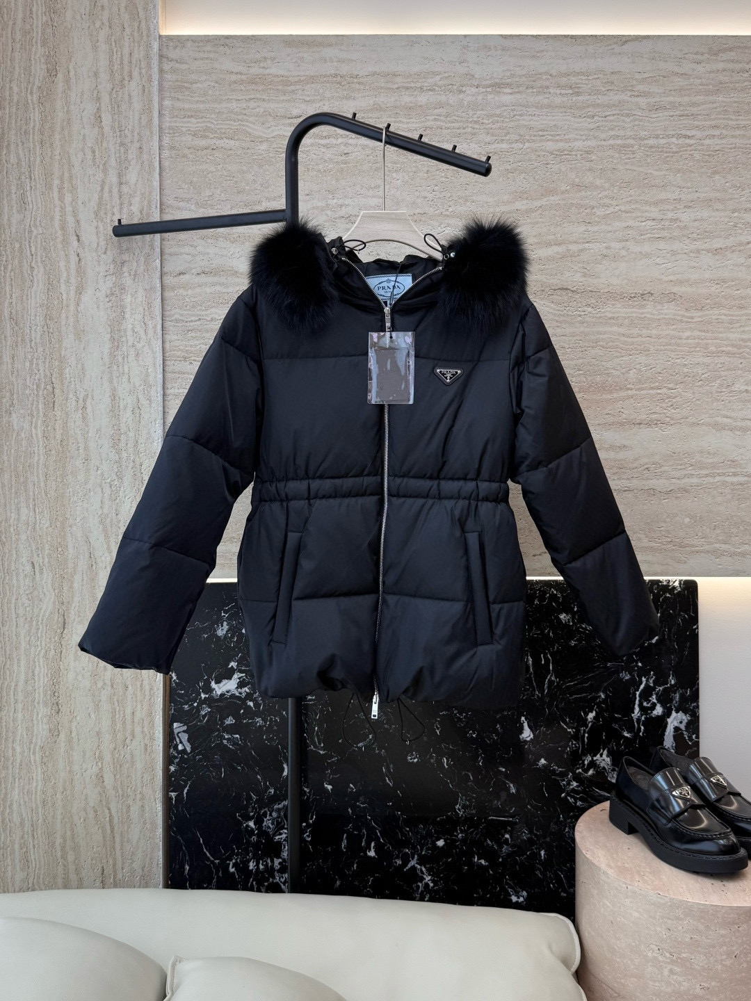 프라다 여자 패딩