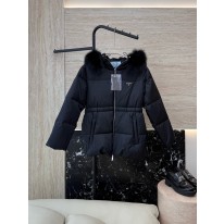 프라다 여자 패딩