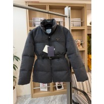 프라다 여자 패딩