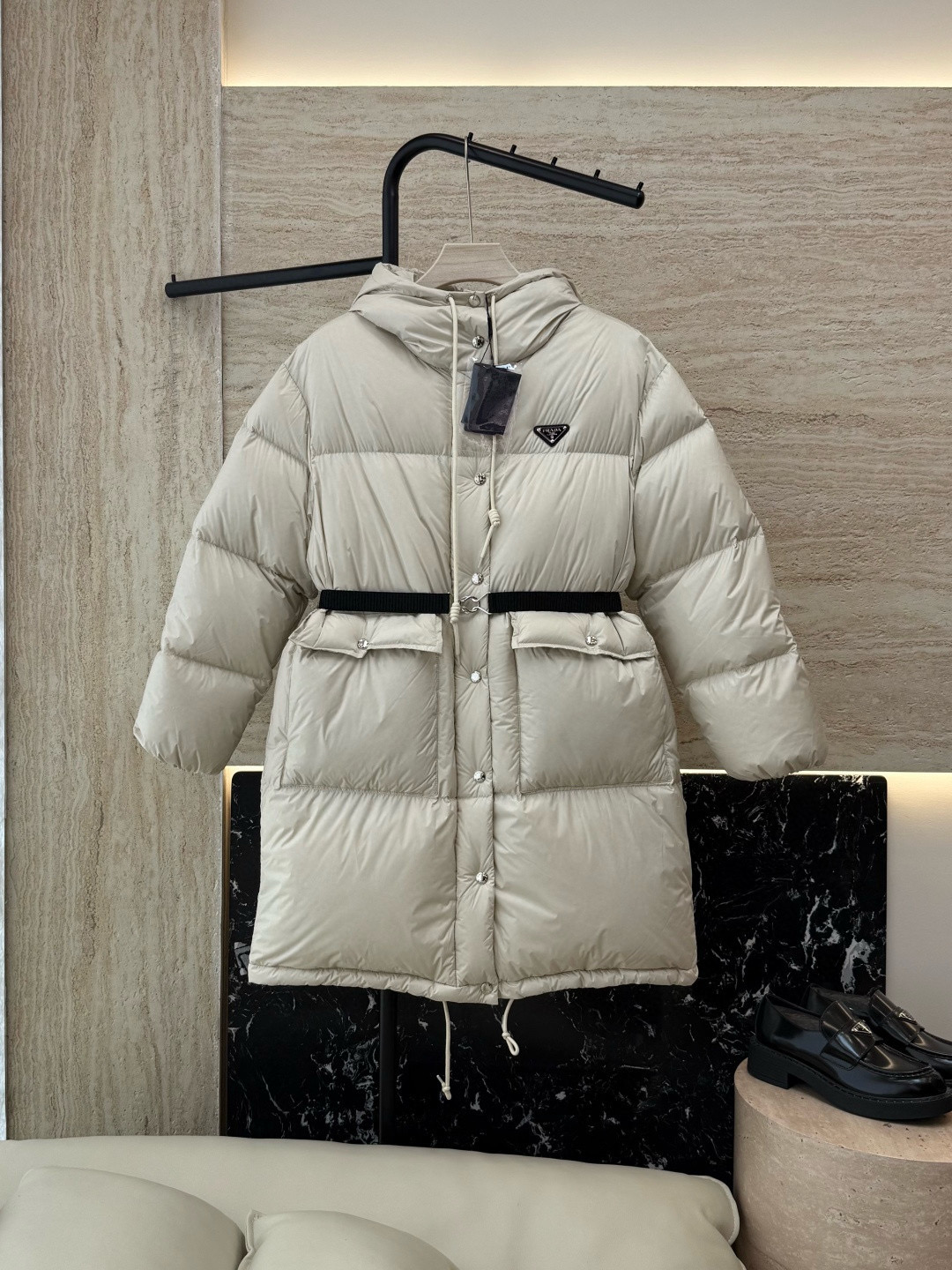 프라다 여자 패딩