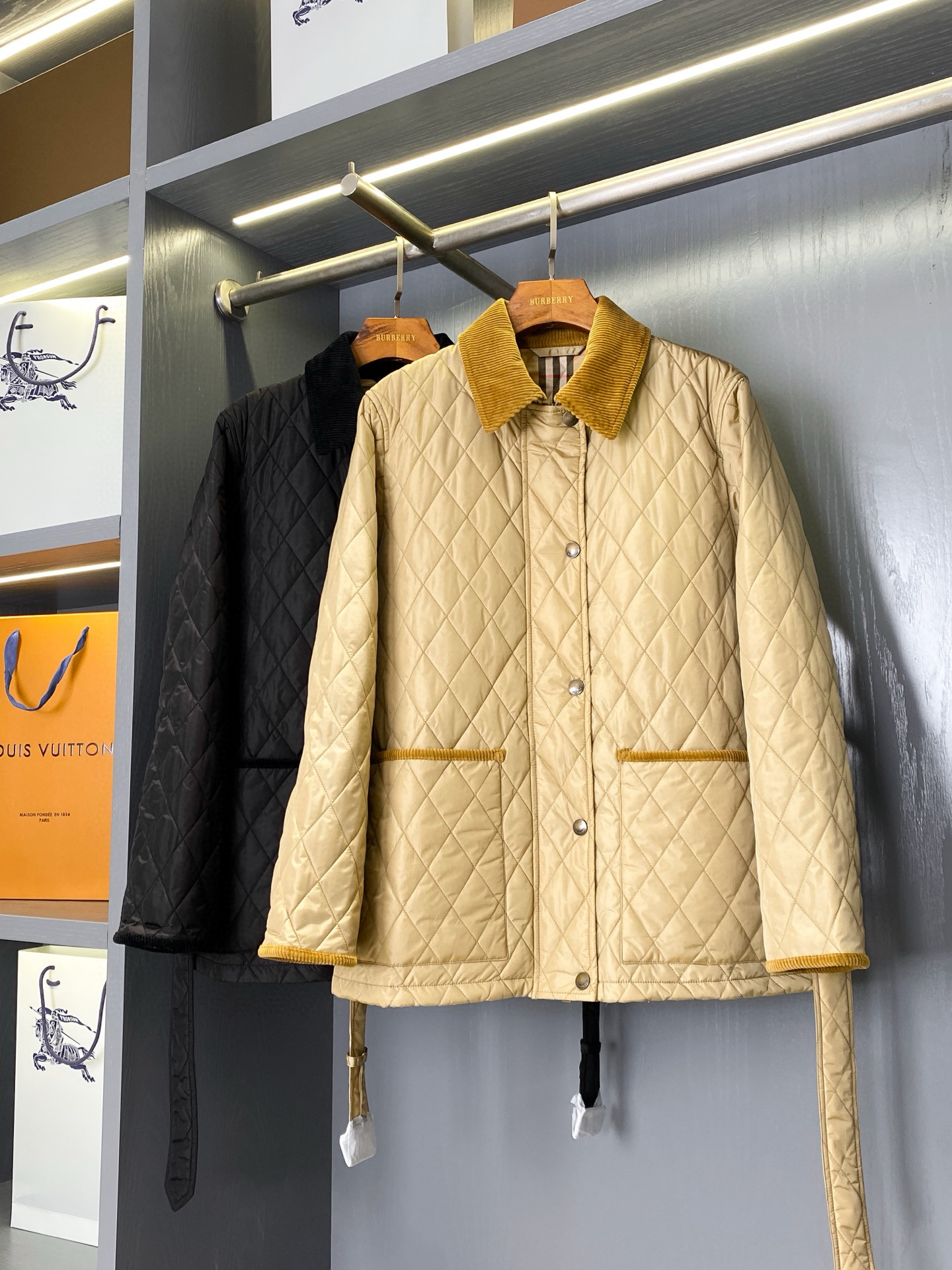 버버리 여자 패딩