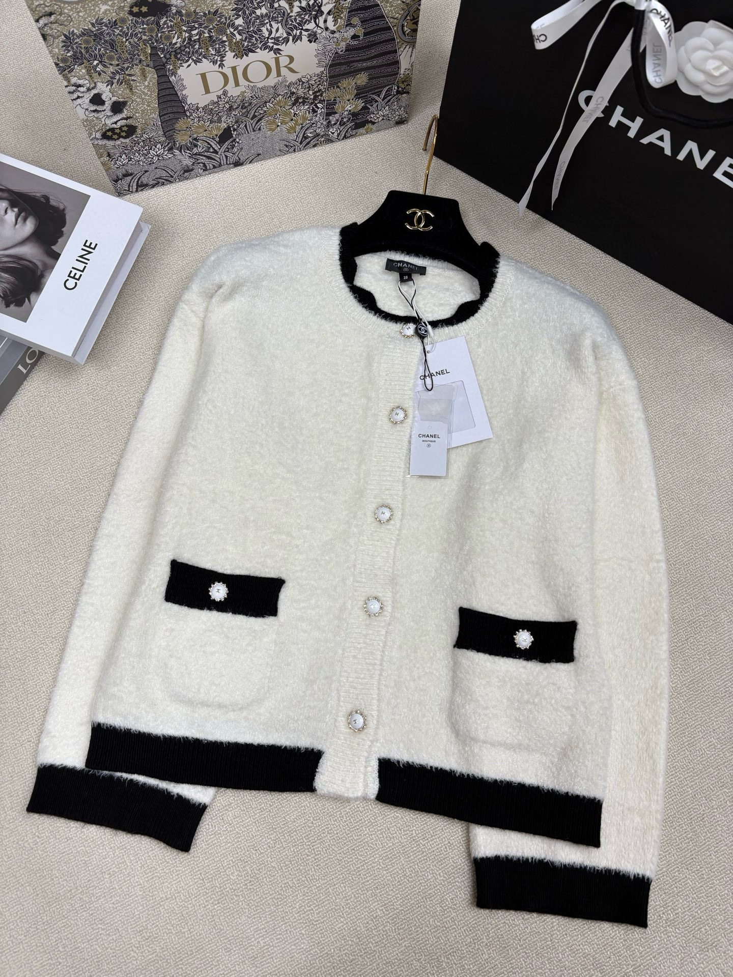 샤넬 여자 가디건