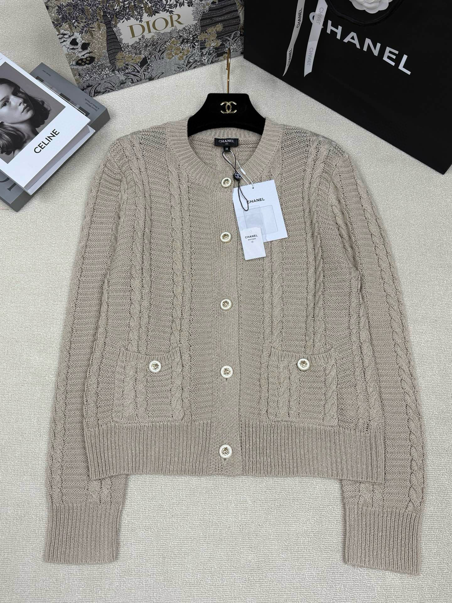 샤넬 여자 가디건