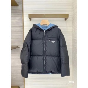 프라다 여자 패딩