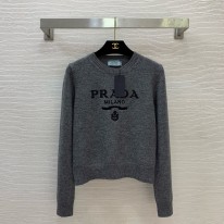 프라다 여자 니트