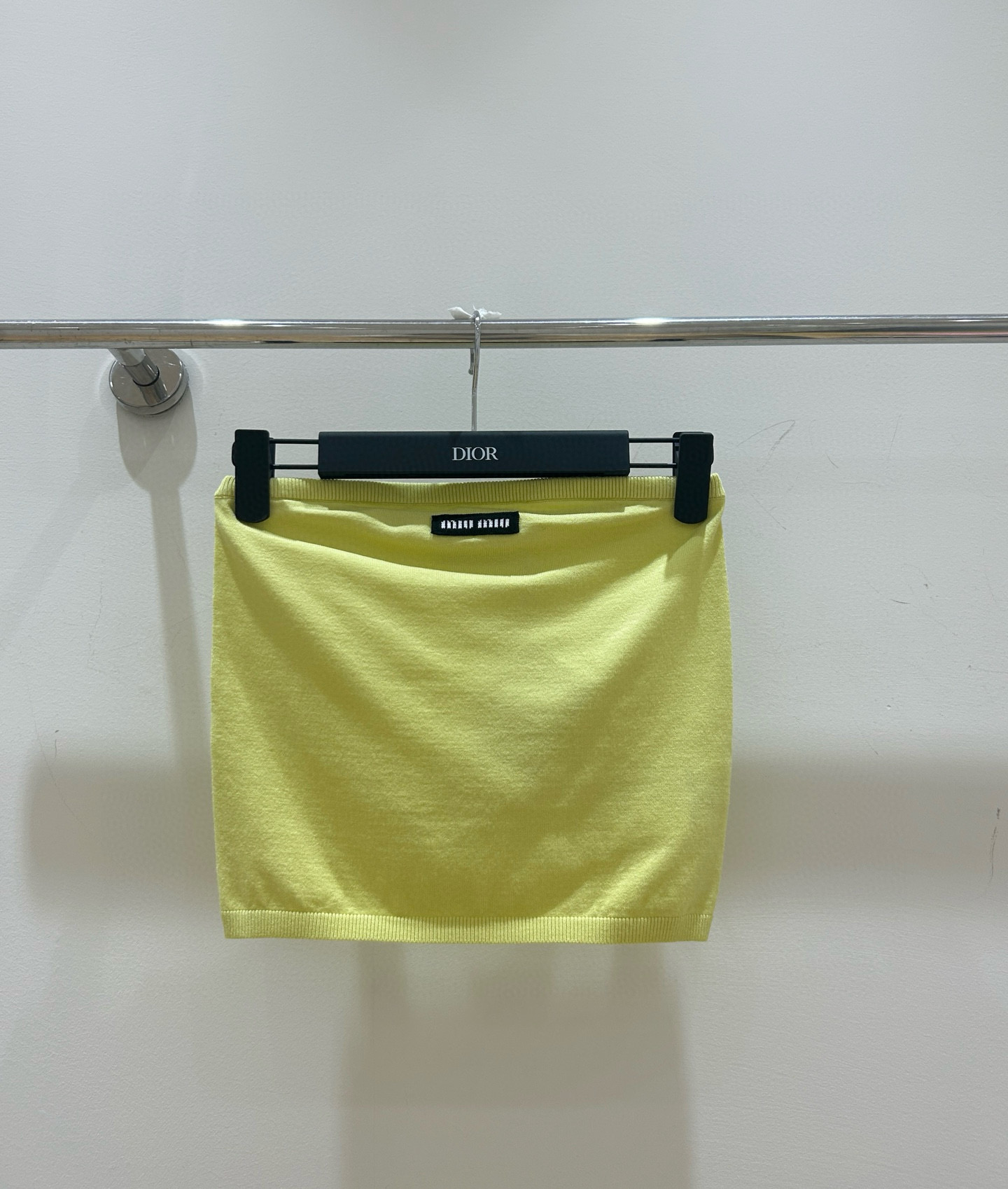 미우미우 2컬러 여자 가슴 막이 반팔티