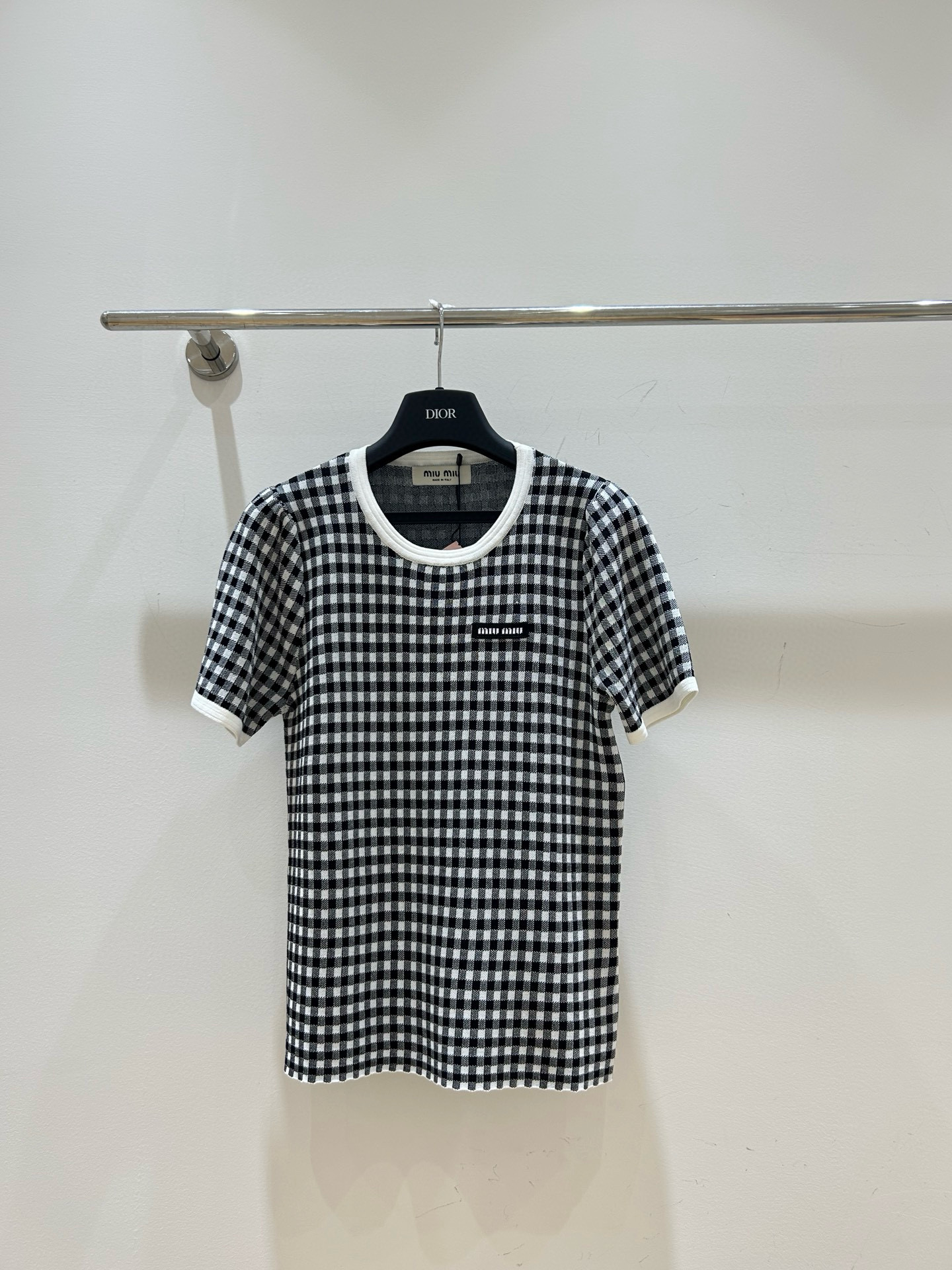 미우미우 2컬러 여자 반팔