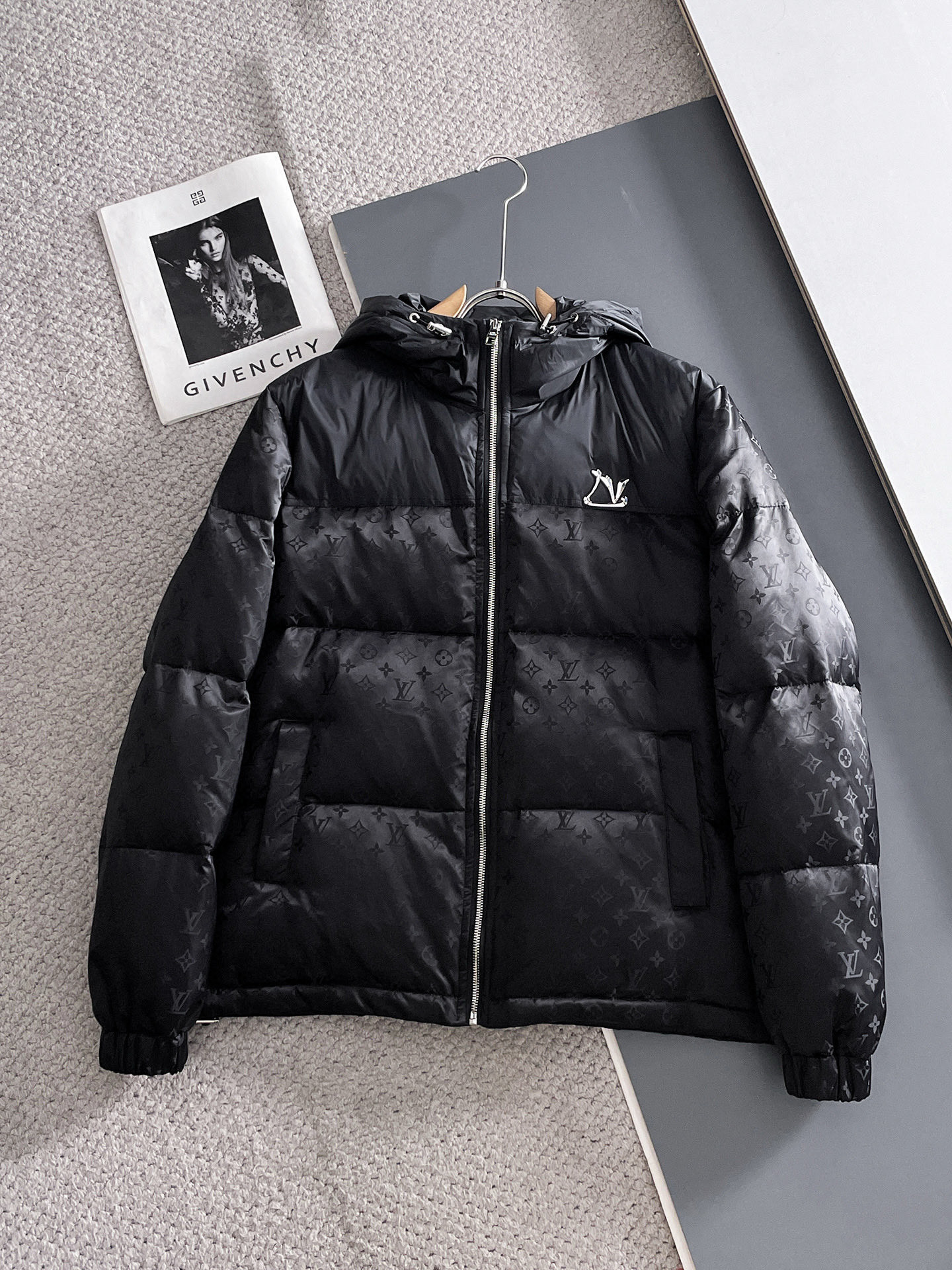 루이비통 남자 패딩