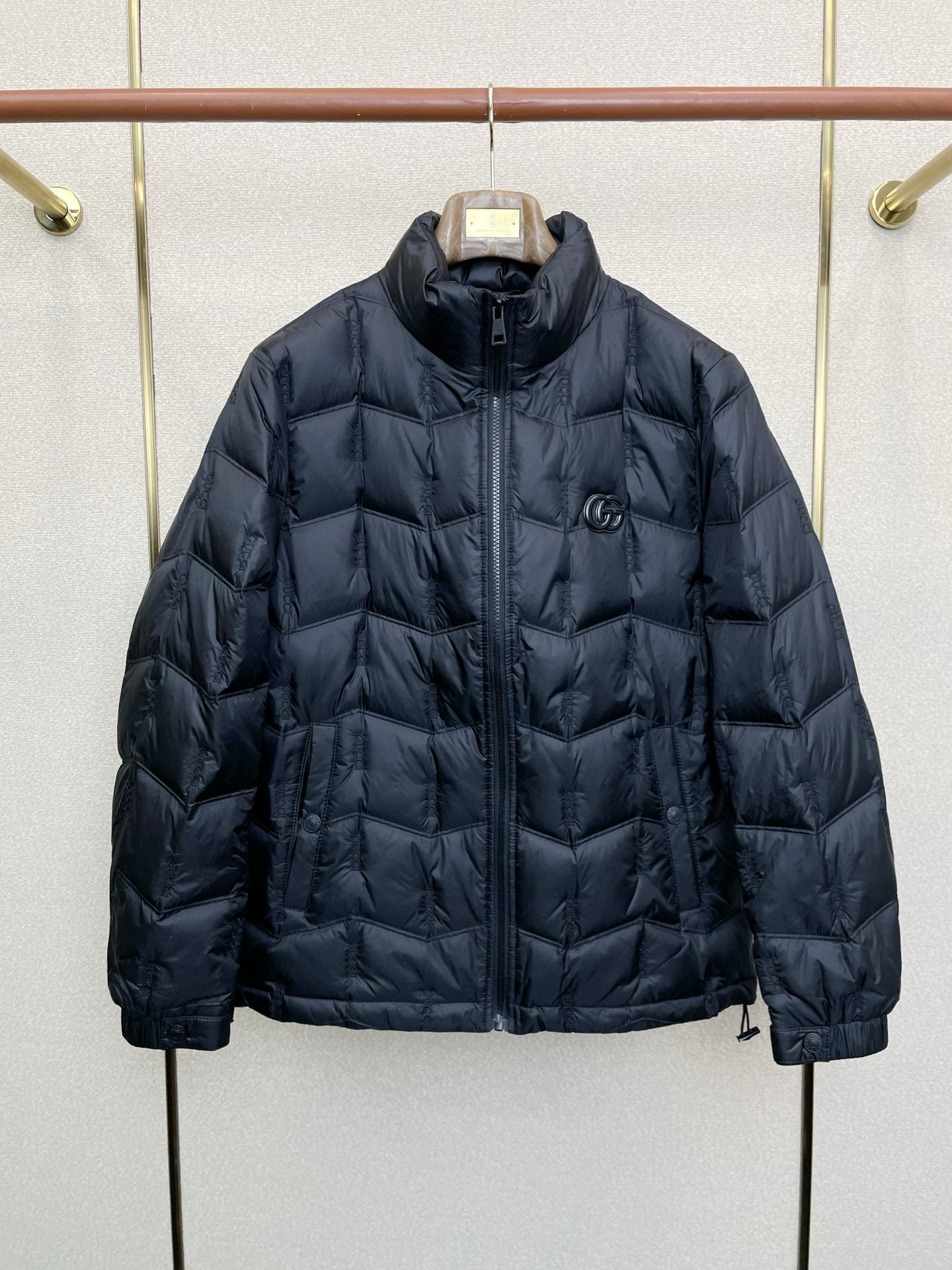 구찌 남자 패딩