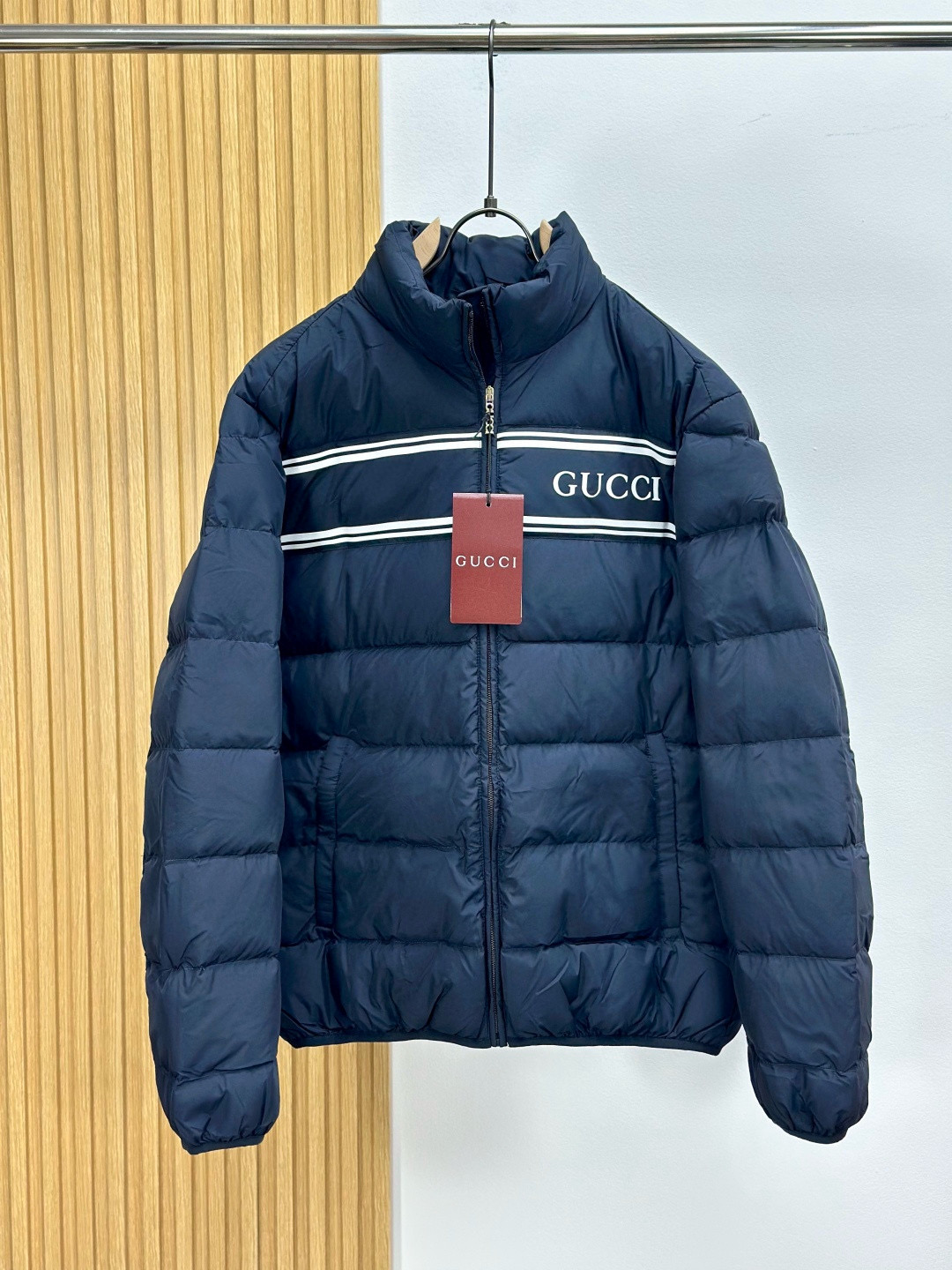 구찌 남자 패딩