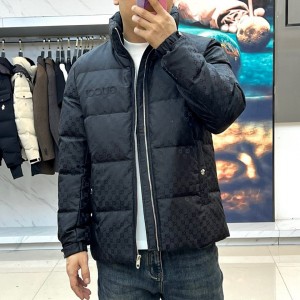 구찌 남자 패딩