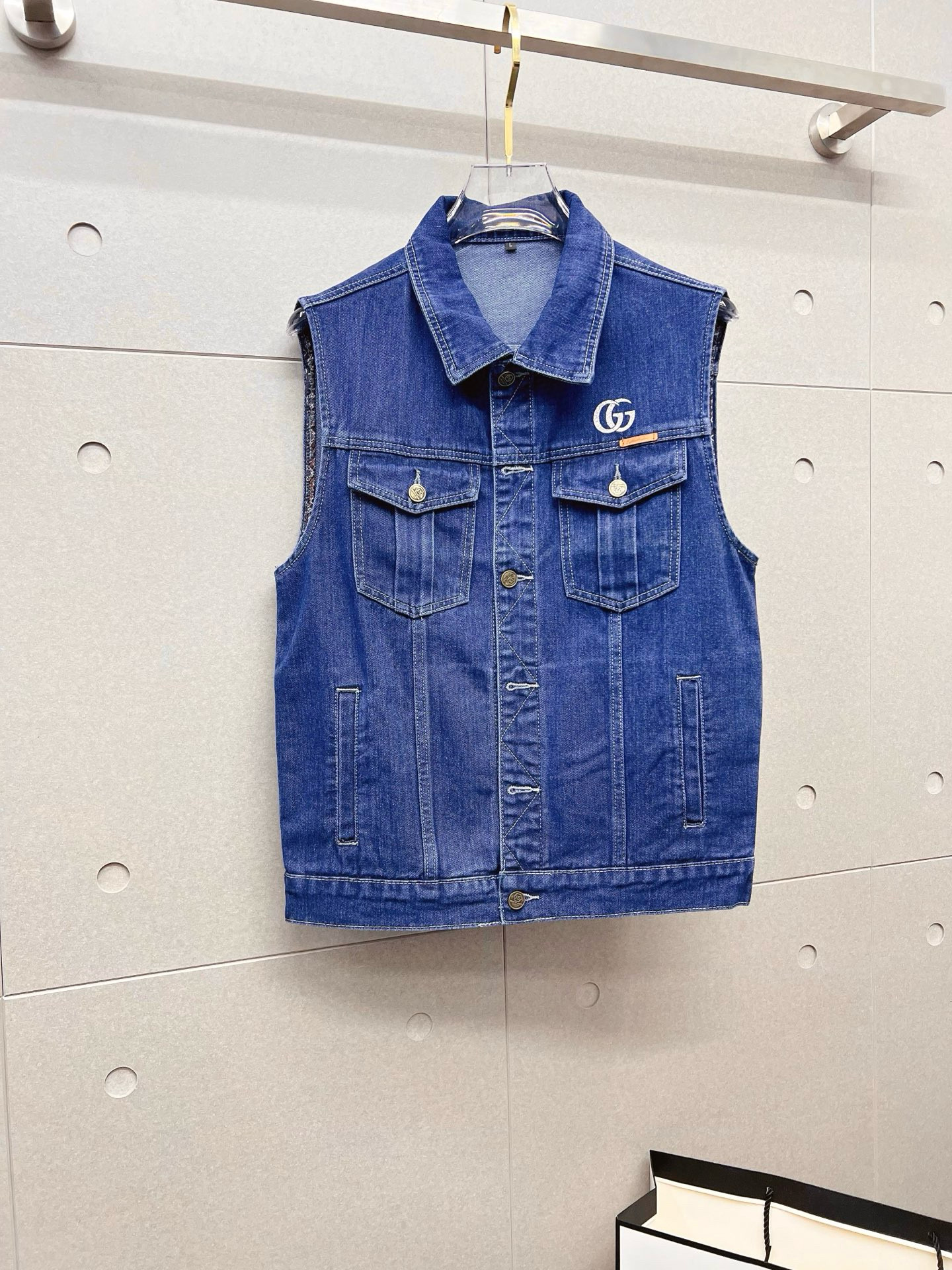 구찌 남자 조끼