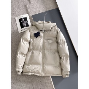 프라다 남자 패딩