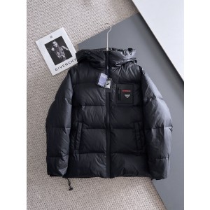 프라다 남자 패딩