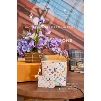 루이비통 M13089 여자가방