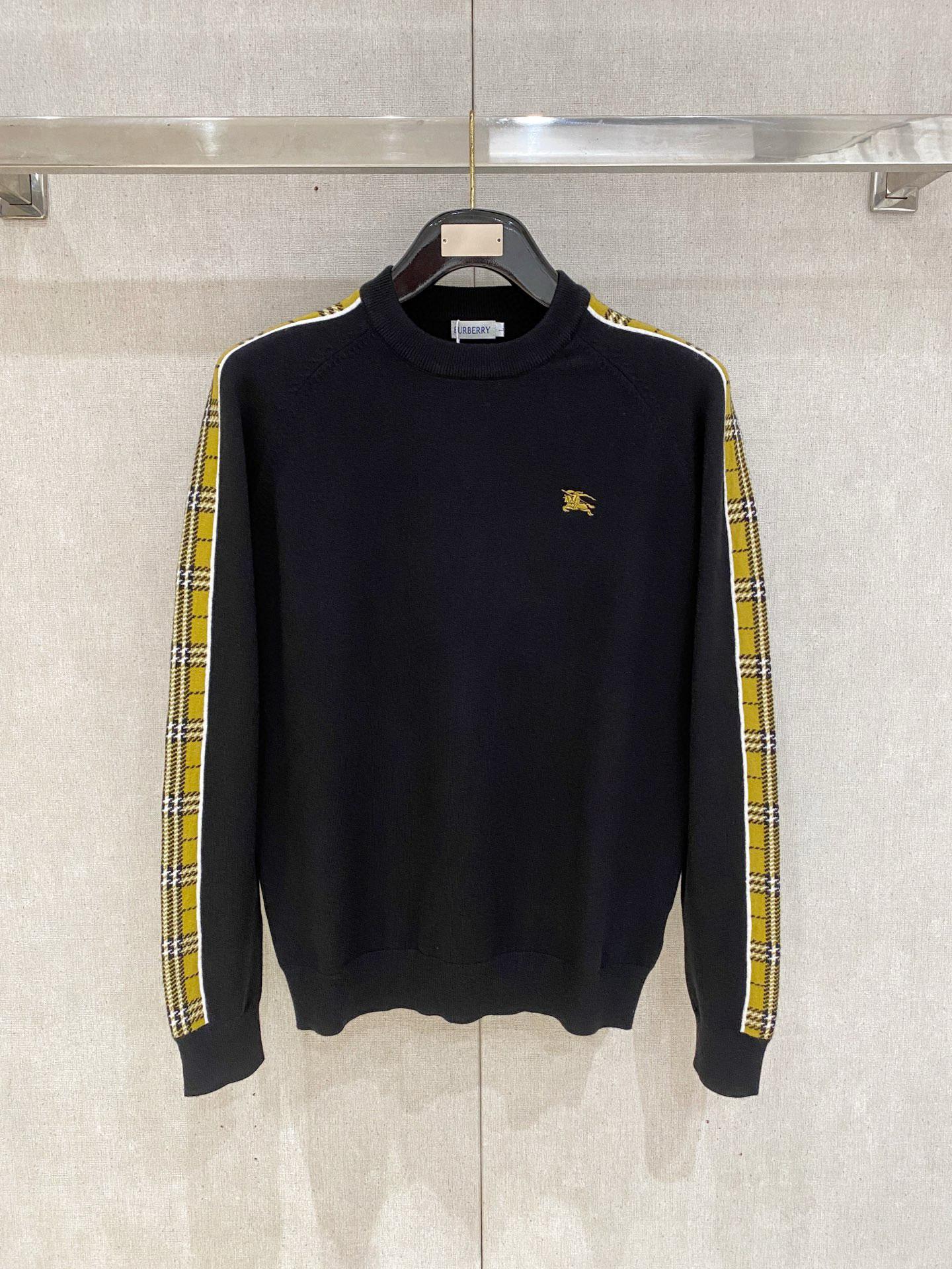 버버리 남자 양모 니트