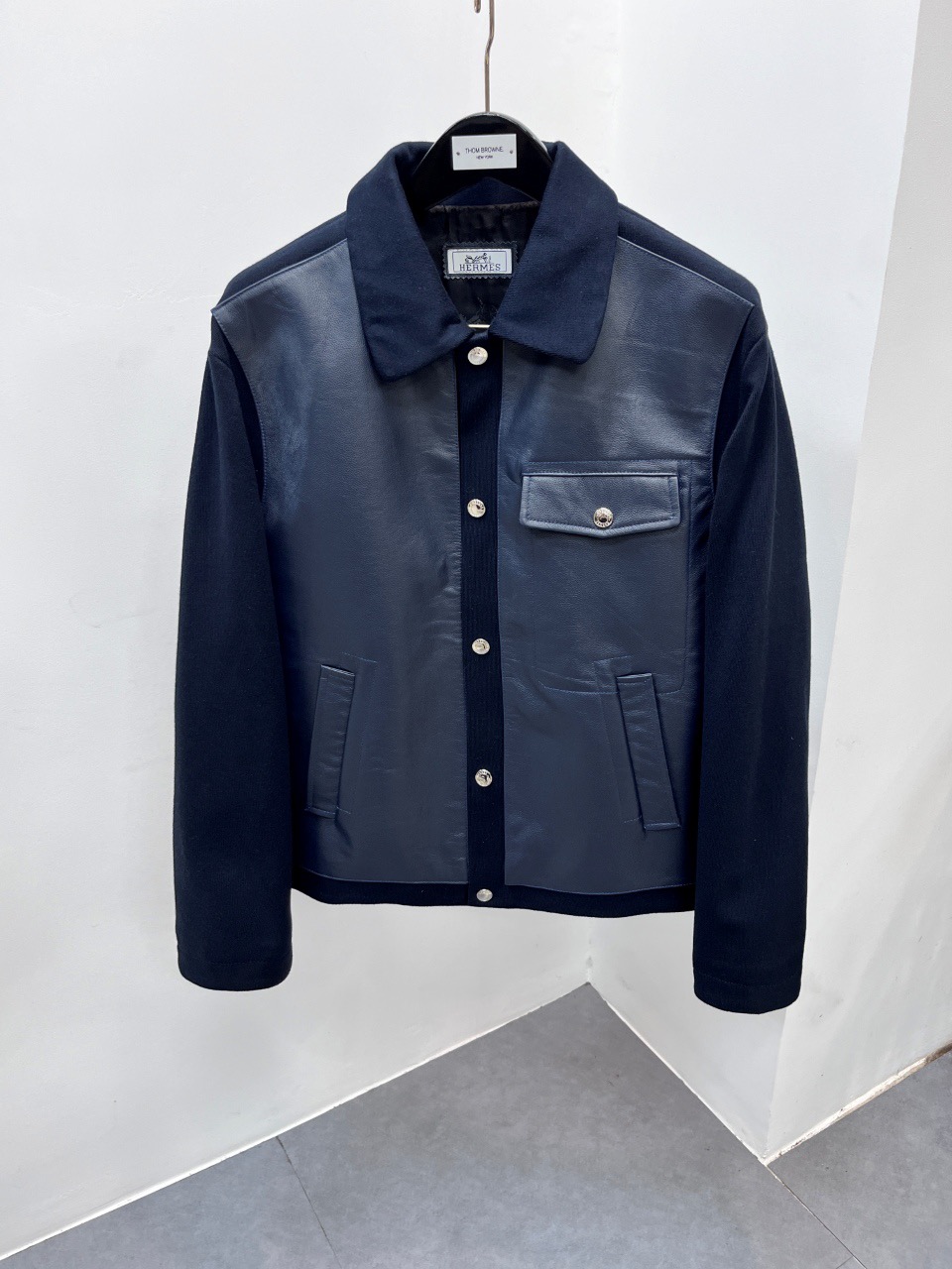 에르메스 송아지가죽 자켓