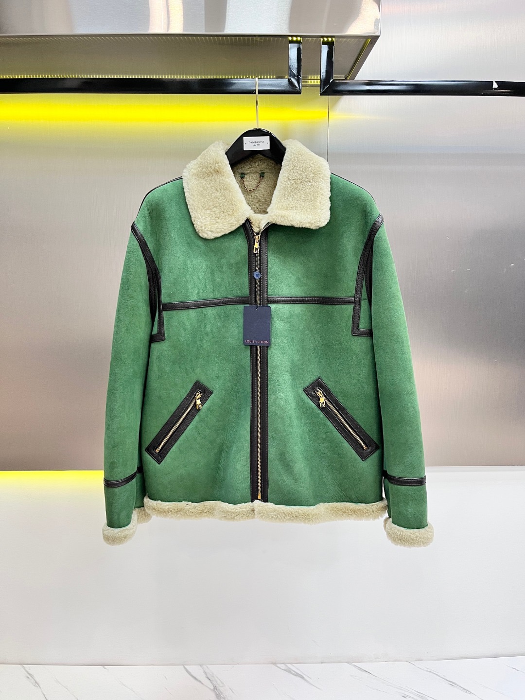 루이비통 양가죽 자켓