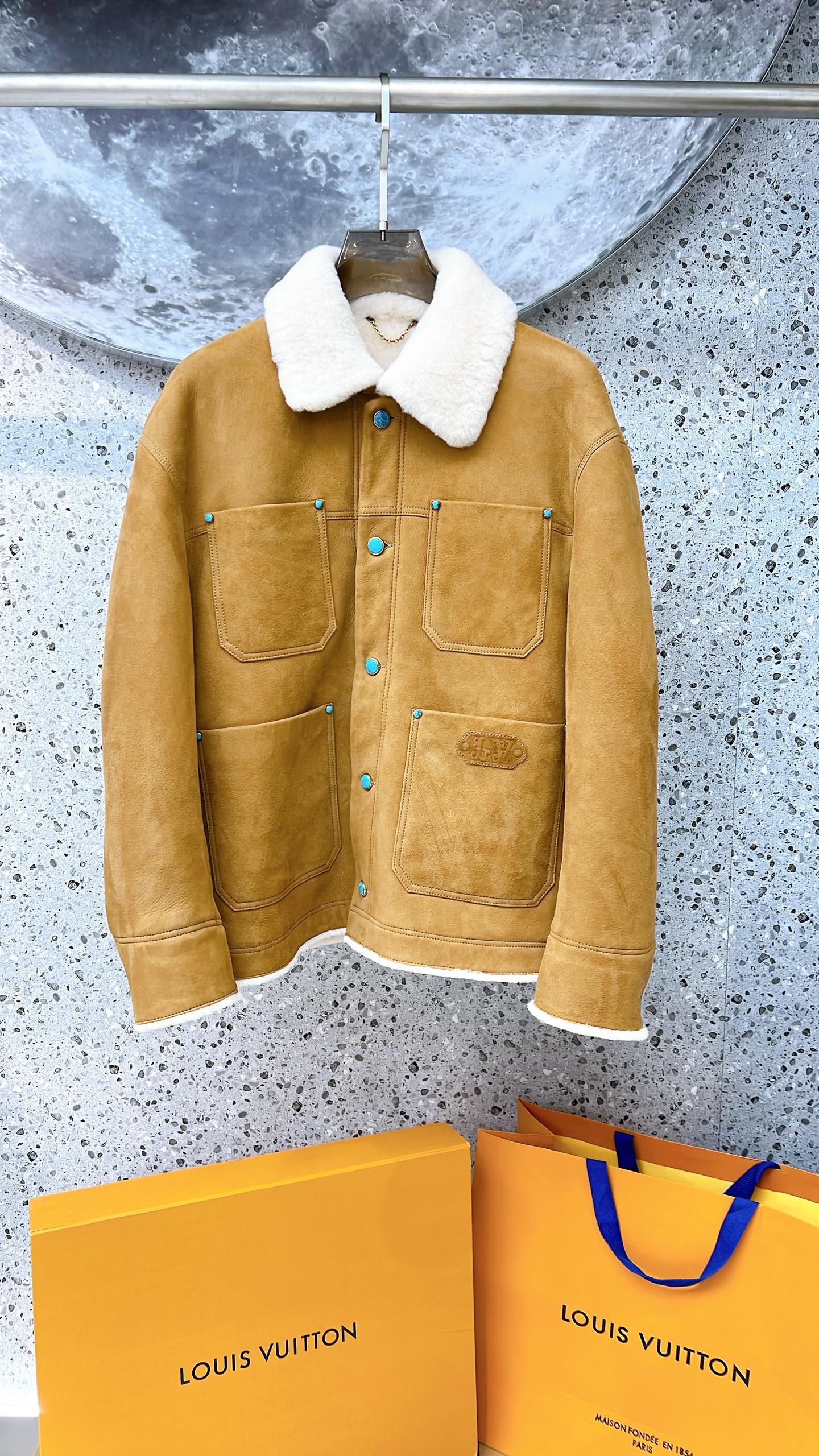 루이비통 양가죽 자켓