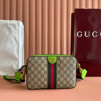 구찌 699439 남자가방